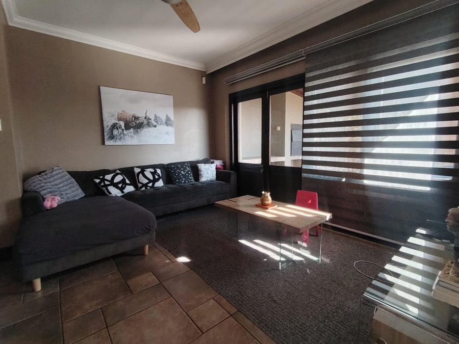 3 Bedroom Property for Sale in Pentagon Park Free State